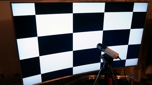 ANSI contrast measurement on a curved TV