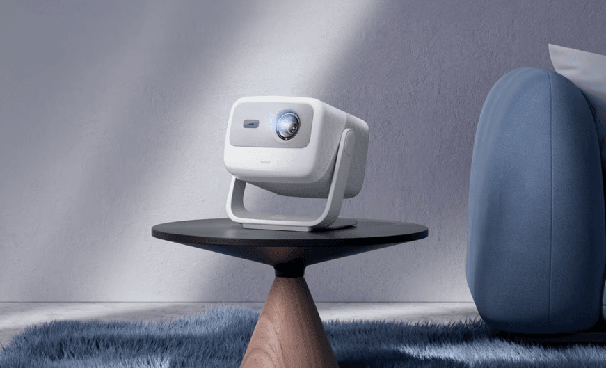 JMGO's newest portable projector beams bright 4K pictures at up to 200-inches