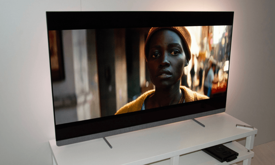 Philips' premium OLED+910 and OLED+950 TVs hit the high street stores