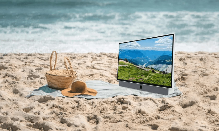 Metz's newest TV wants to be your travel companion