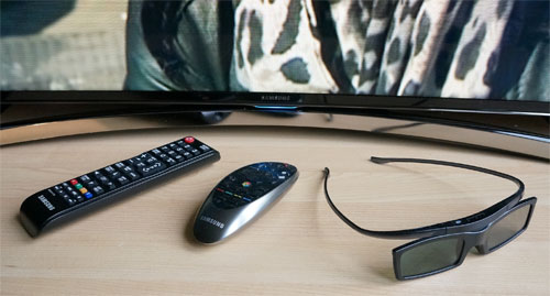 Arced stand, remote controls & 3D glasses