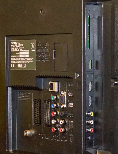 Rear connections on Sony KDL32EX713